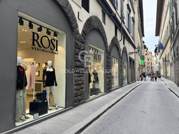 negozio in affitto a Firenze in zona Centro Santa Croce