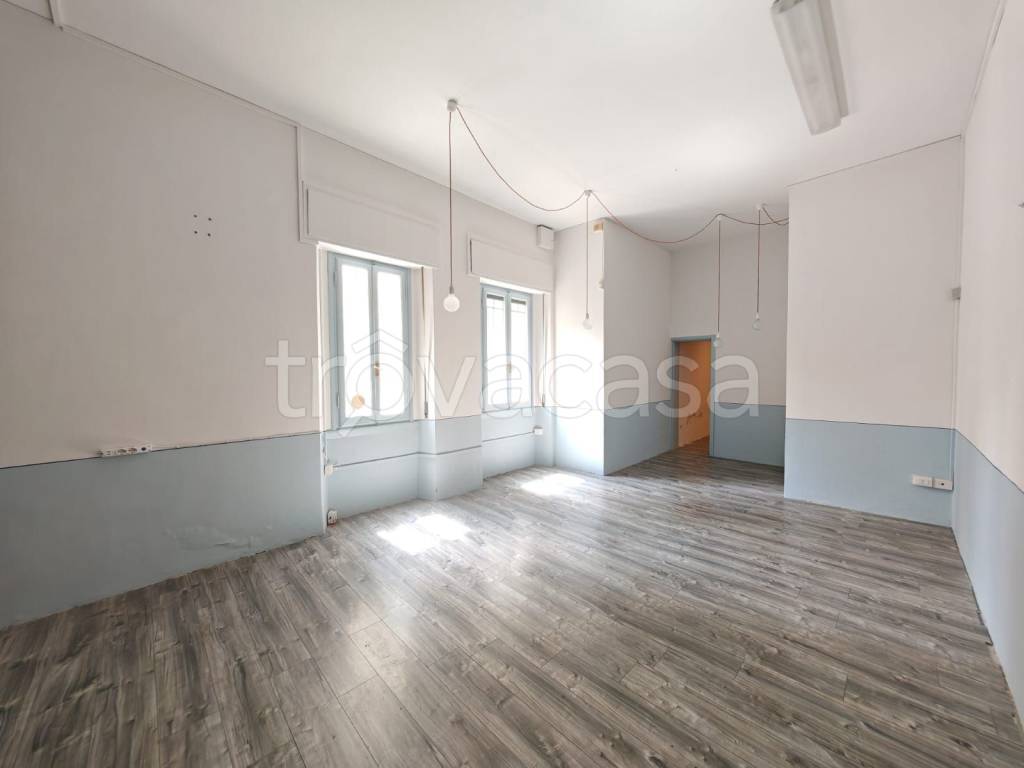 negozio in affitto a Firenze in zona Coverciano