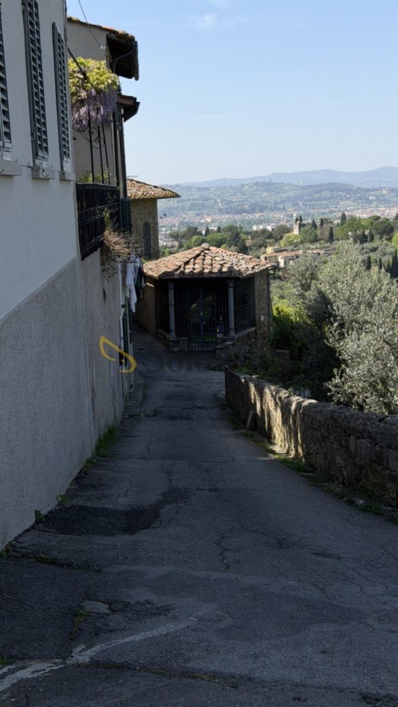 casa indipendente in affitto a Firenze in zona Settignano