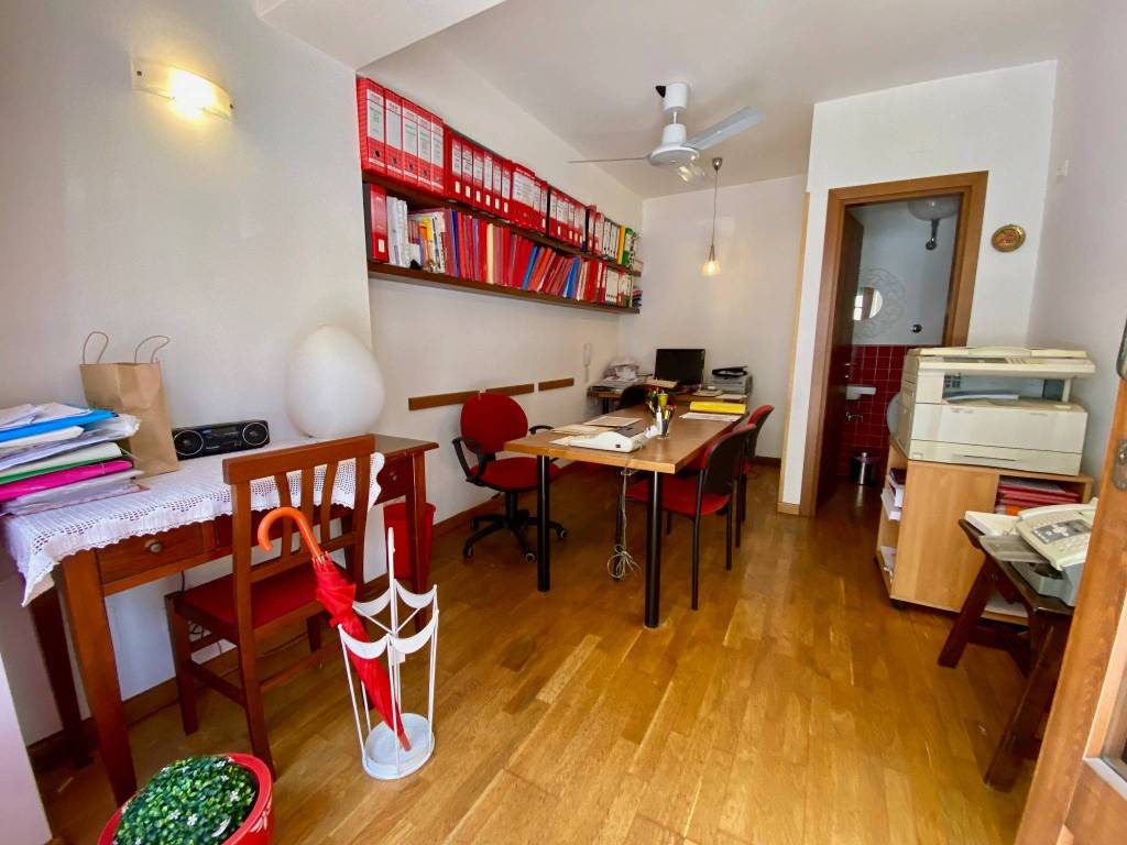 ufficio in affitto a Firenze in zona Coverciano