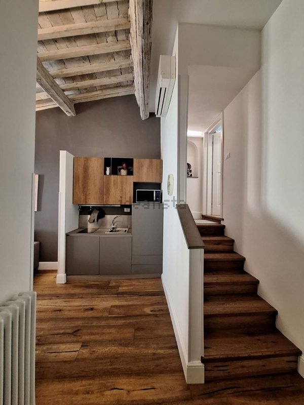 appartamento in affitto a Firenze in zona Centro Santa Maria Novella