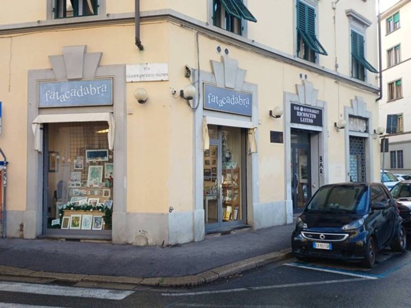 negozio in affitto a Firenze in zona Statuto