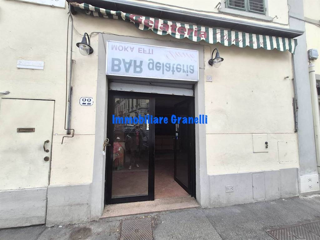 negozio in affitto a Firenze in zona Campo di Marte