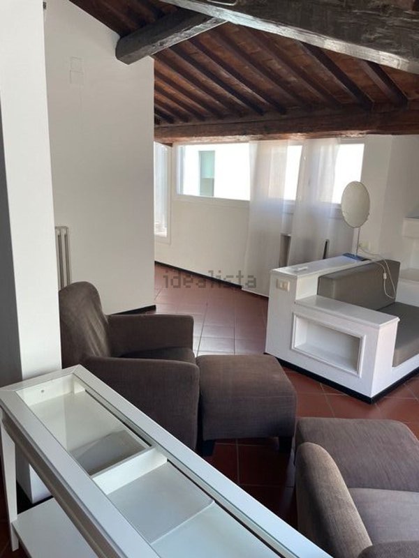 appartamento in affitto a Firenze in zona Centro Santa Maria Novella