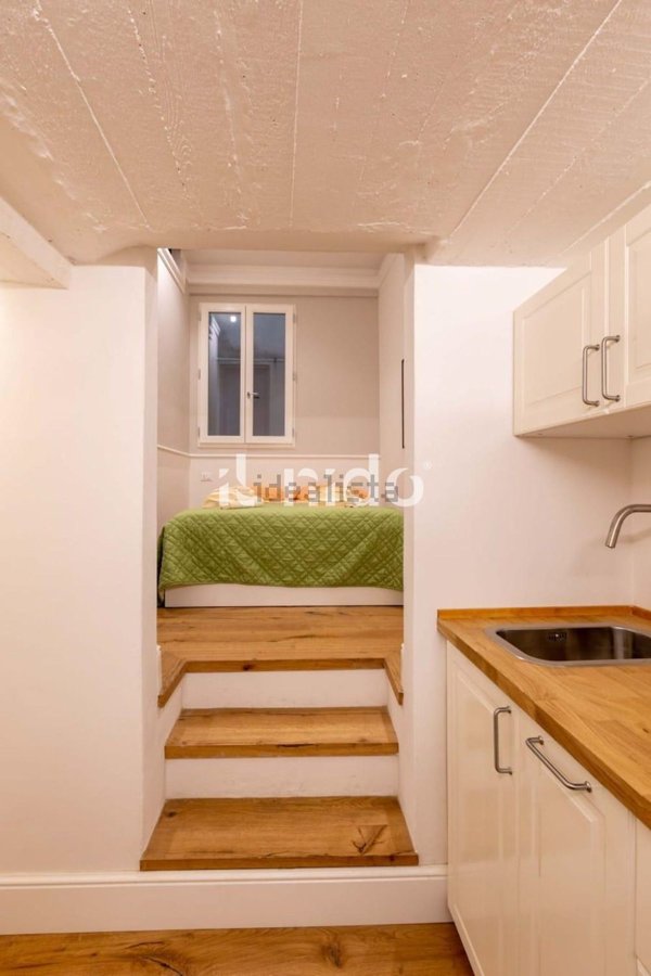 locale di sgombero in affitto a Firenze in zona Centro Santa Croce
