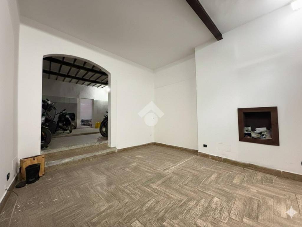 negozio in affitto a Firenze
