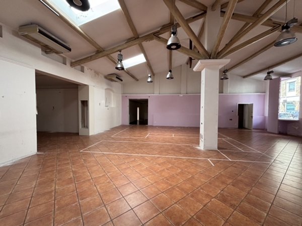 locale commerciale in affitto a Firenze in zona Centro Storico