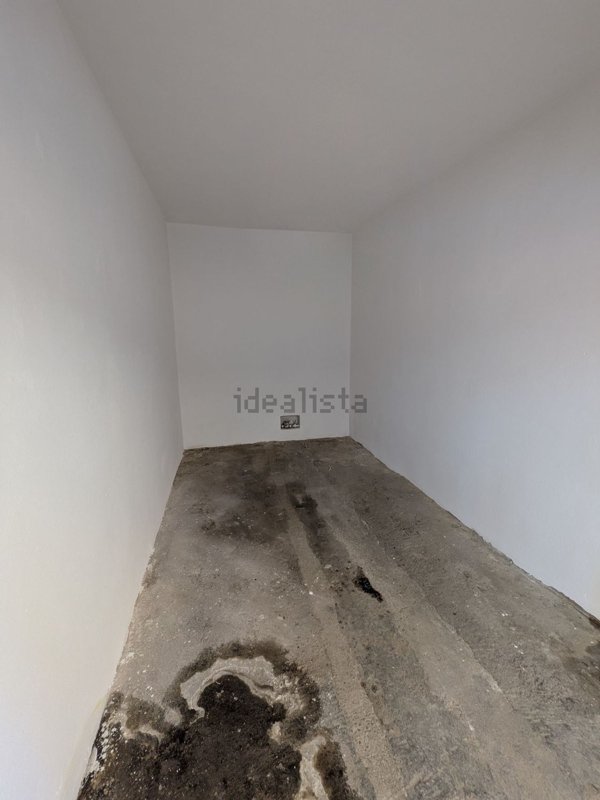 locale di sgombero in affitto a Firenze in zona Isolotto