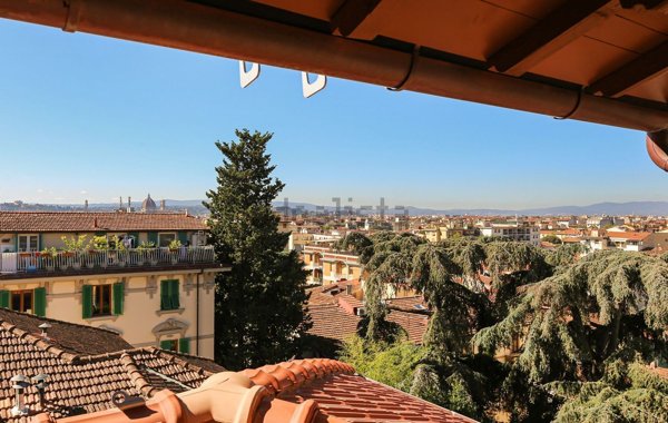 casa indipendente in affitto a Firenze