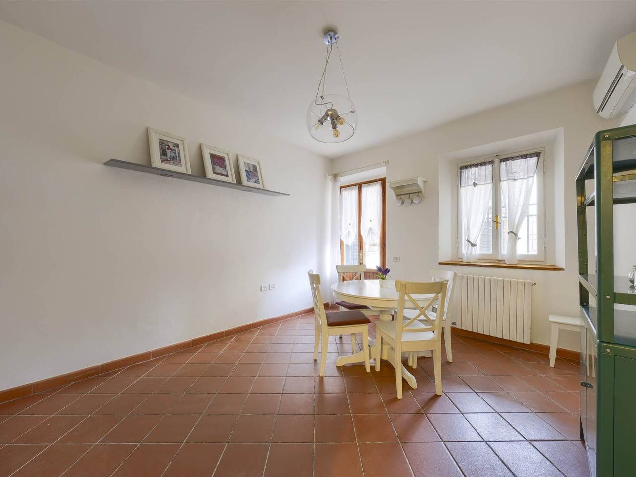 negozio in affitto a Firenze in zona Legnaia