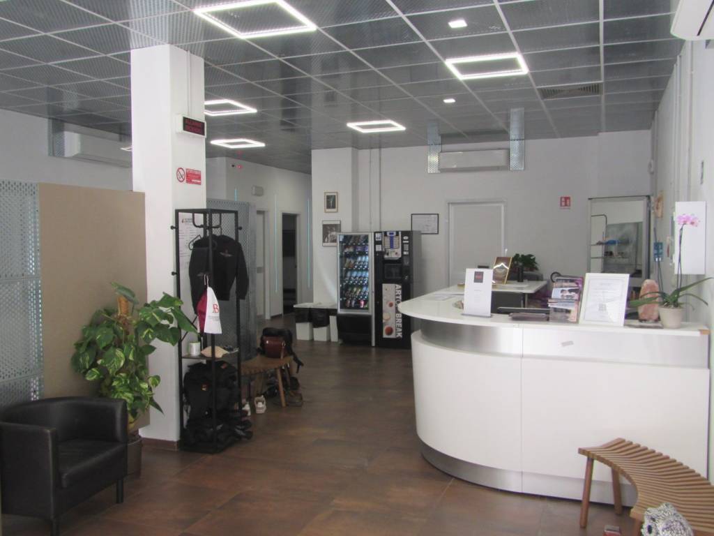 negozio in affitto a Firenze in zona Careggi