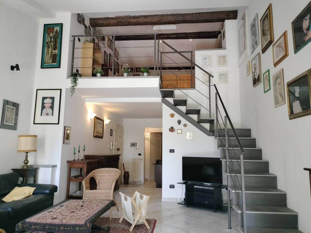 appartamento in affitto a Firenze in zona Pignone
