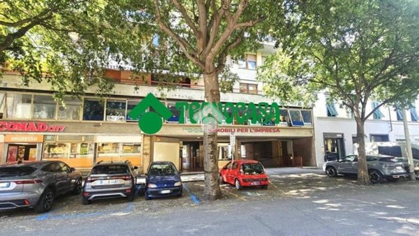 ufficio in affitto a Firenze in zona Rifredi
