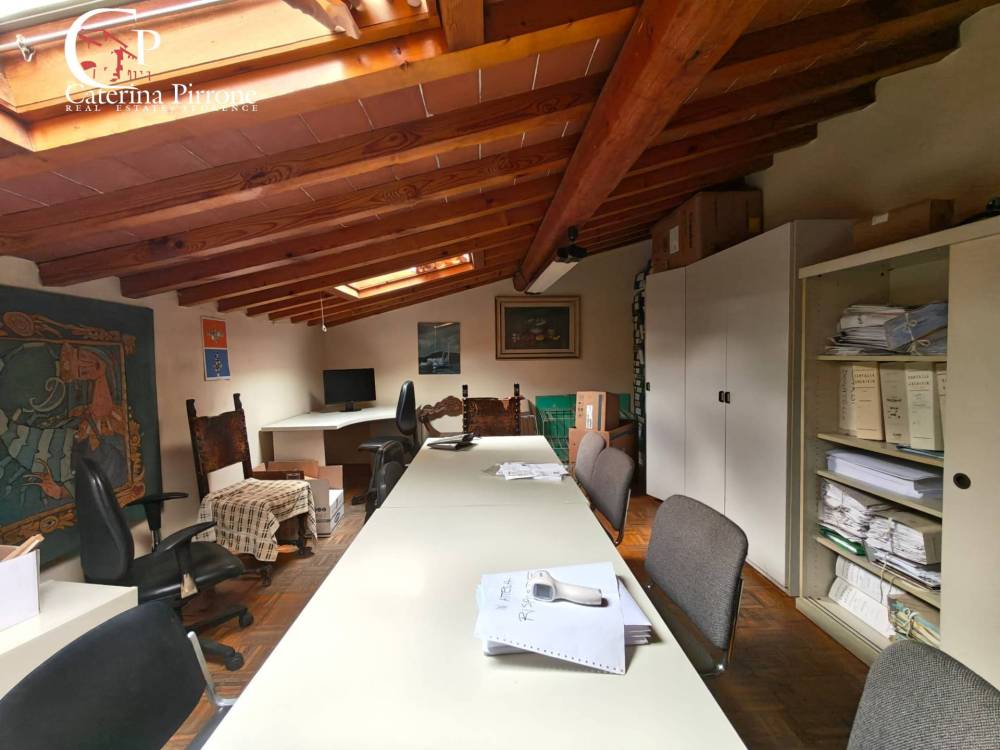 ufficio in affitto a Firenze in zona Le Cure