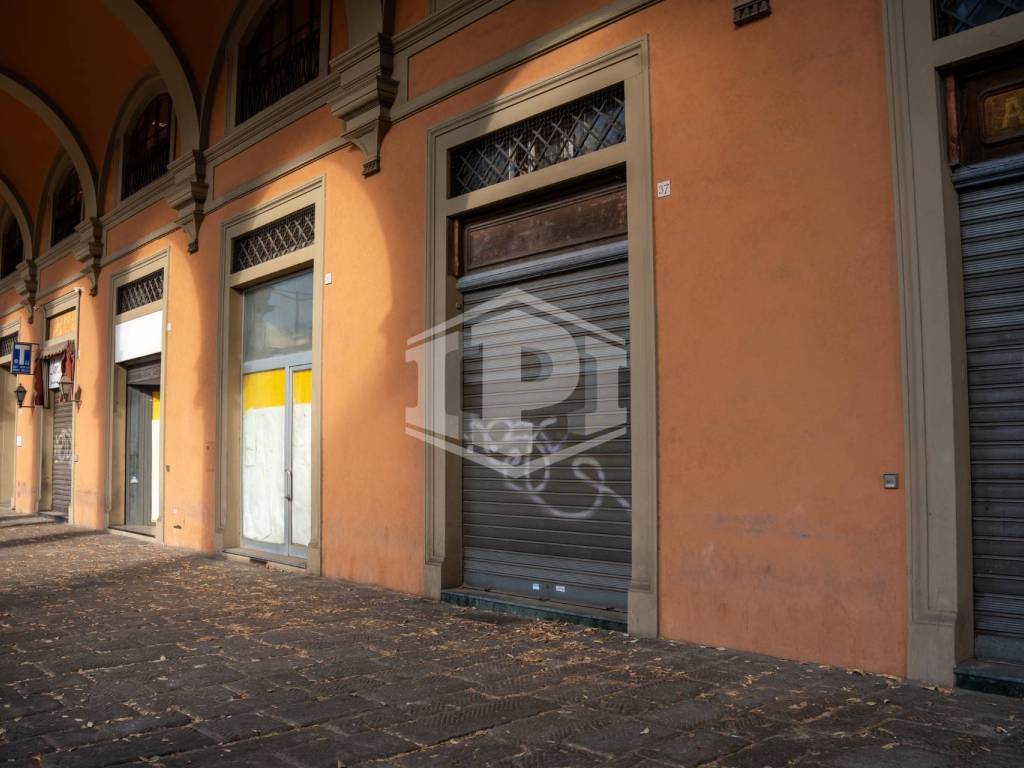 negozio in affitto a Firenze