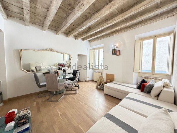 appartamento in affitto a Firenze in zona Centro Santa Maria Novella