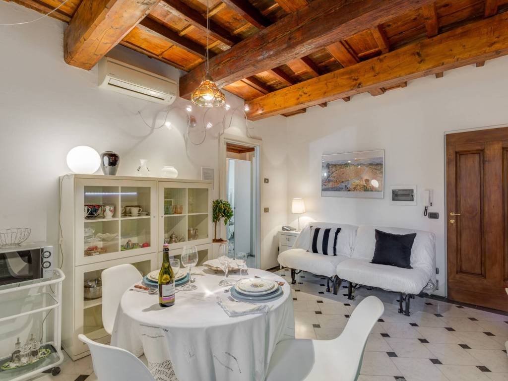 appartamento in affitto a Firenze in zona Centro San Lorenzo