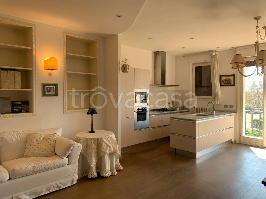 appartamento in affitto a Firenze in zona Legnaia