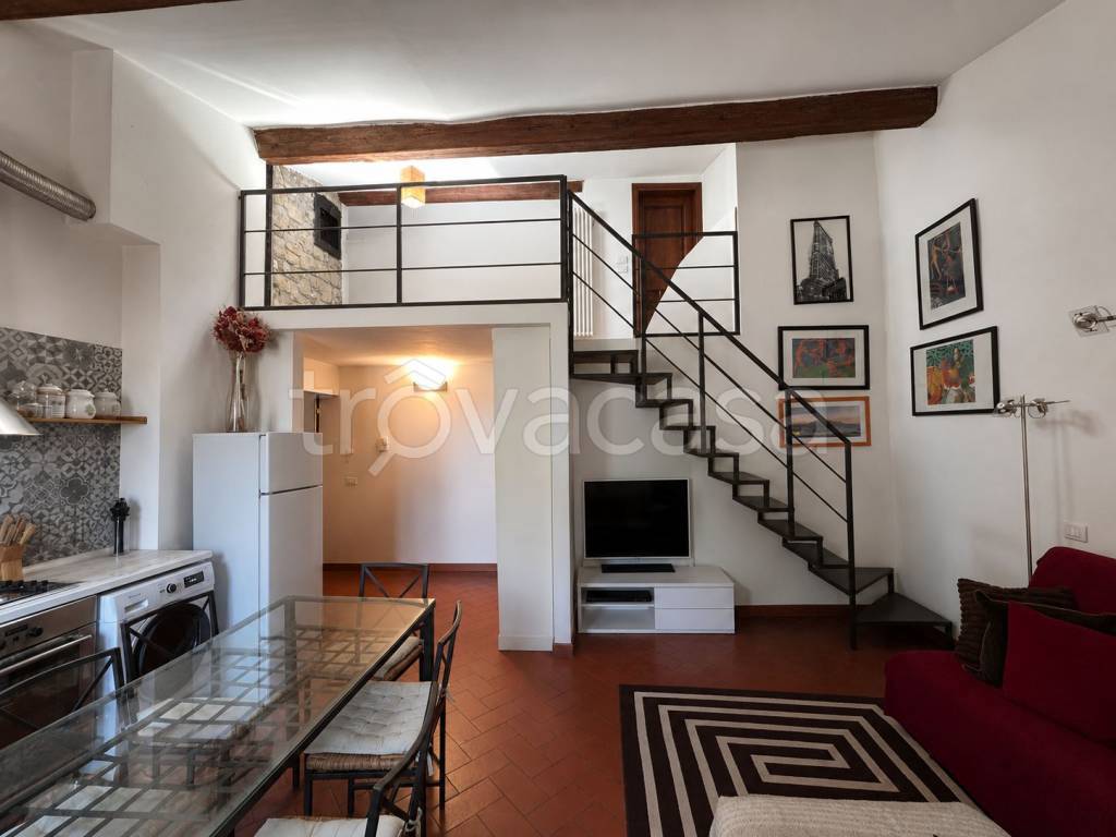 appartamento in affitto a Firenze in zona Ognissanti