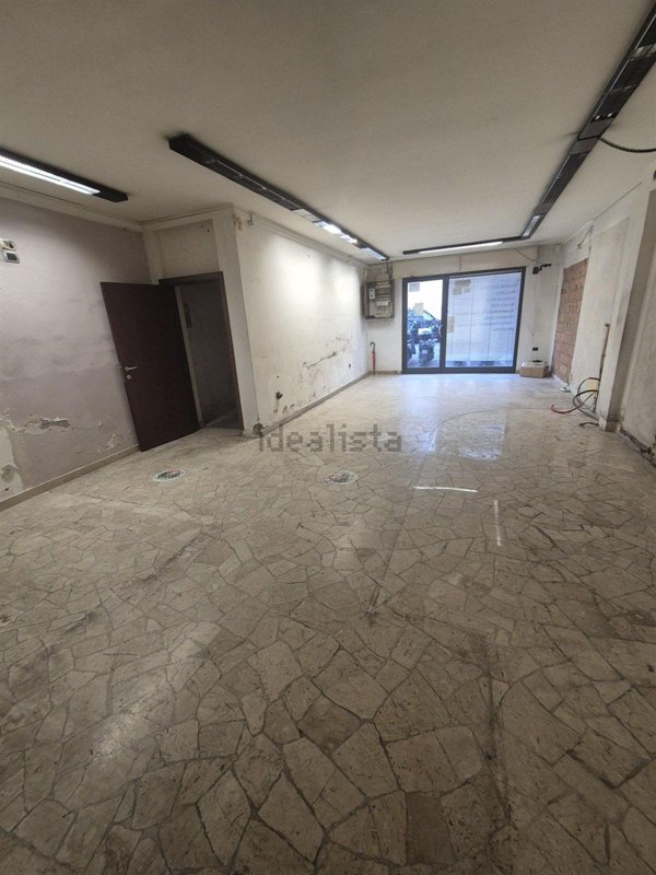 locale di sgombero in affitto a Firenze