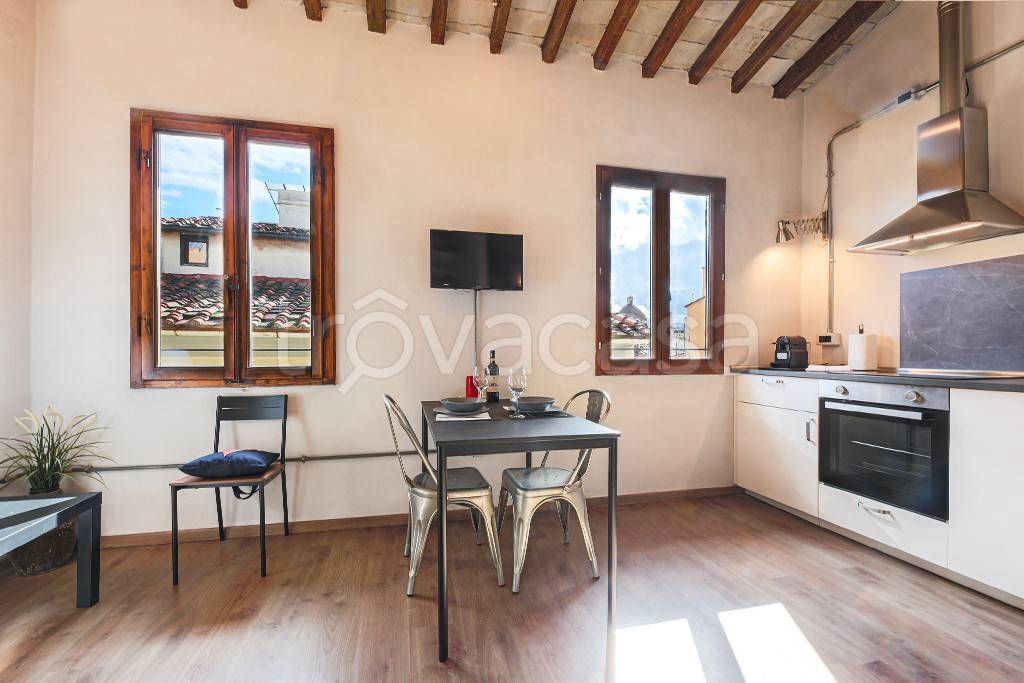 appartamento in affitto a Firenze in zona Ognissanti