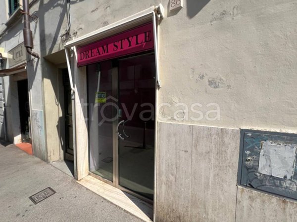 negozio in affitto a Firenze
