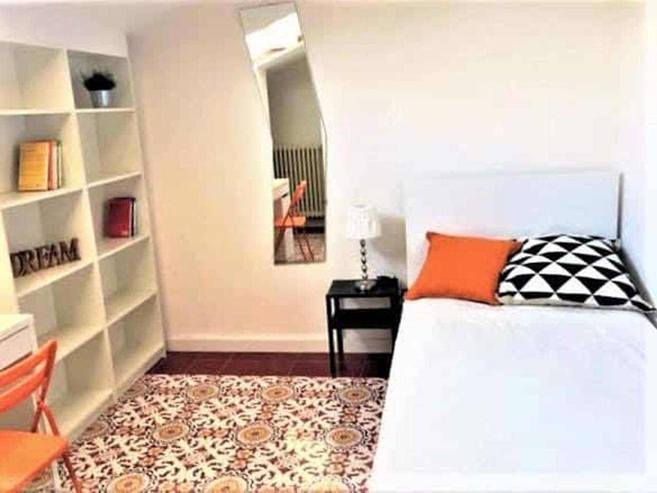 negozio in affitto a Firenze in zona Statuto