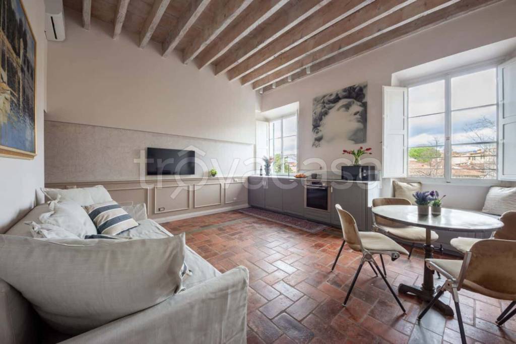 appartamento in affitto a Firenze in zona Ognissanti