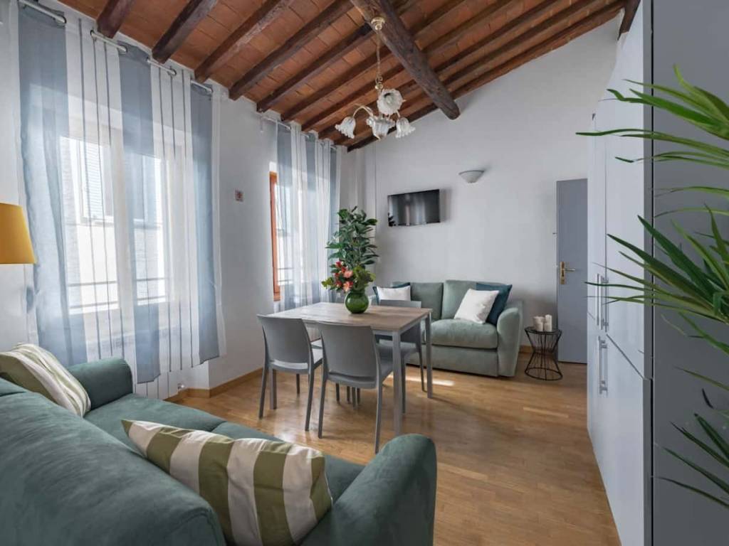 appartamento in affitto a Firenze in zona Centro Santa Maria Novella
