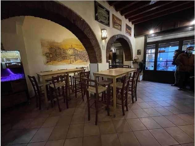 locale commerciale in affitto a Firenze in zona Centro San Frediano