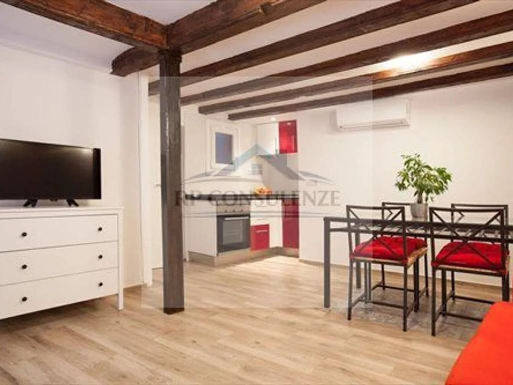 appartamento in affitto a Firenze in zona Statuto