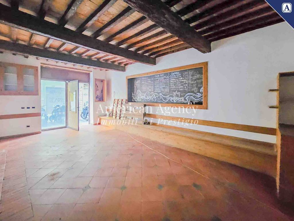 negozio in affitto a Firenze