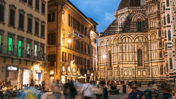 locale commerciale in affitto a Firenze in zona Centro Duomo