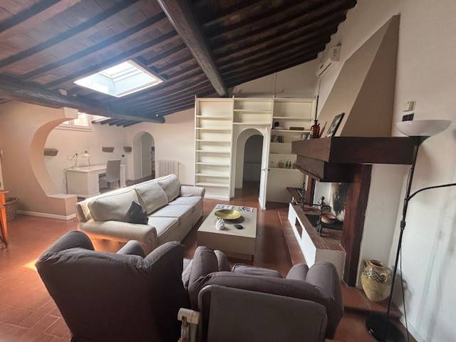 appartamento in affitto a Firenze in zona Ognissanti