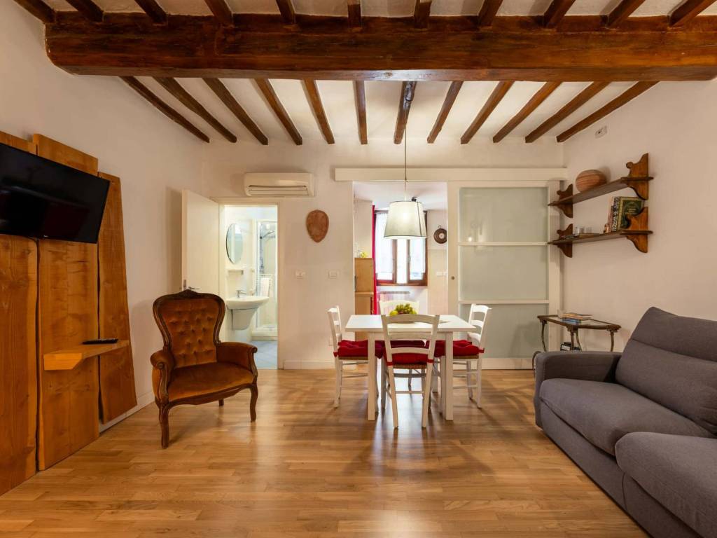 appartamento in affitto a Firenze in zona Centro Santa Maria Novella