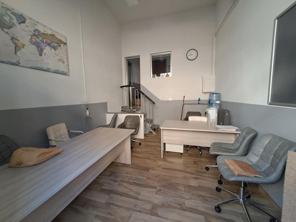 ufficio in affitto a Firenze in zona Statuto