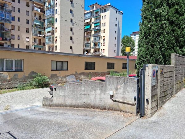 box auto in affitto a Firenze