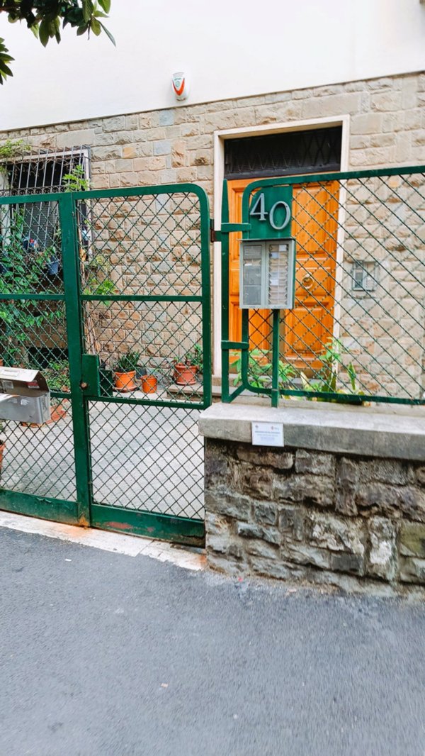box auto in affitto a Firenze in zona Romito