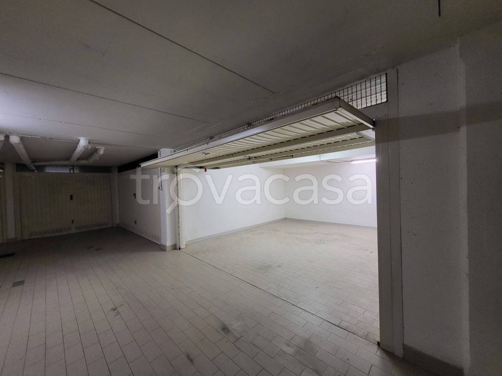 box auto in affitto a Firenze in zona Gavinana