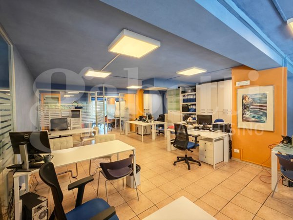 ufficio in affitto a Firenze in zona Rifredi