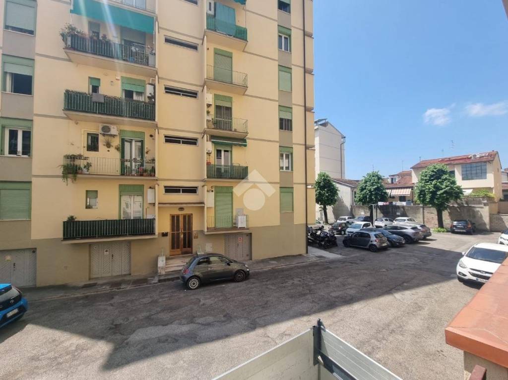 appartamento in affitto a Firenze in zona Careggi