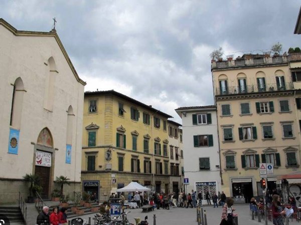 negozio in affitto a Firenze in zona Centro Santa Croce