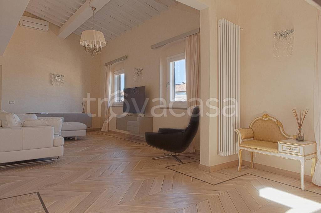 appartamento in affitto a Firenze