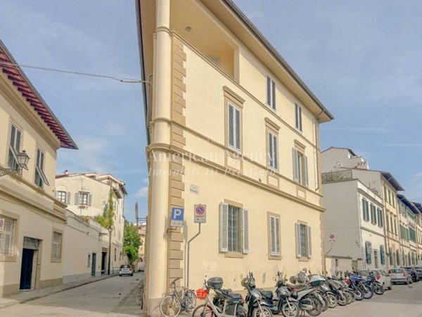 appartamento in affitto a Firenze in zona Centro Santa Croce