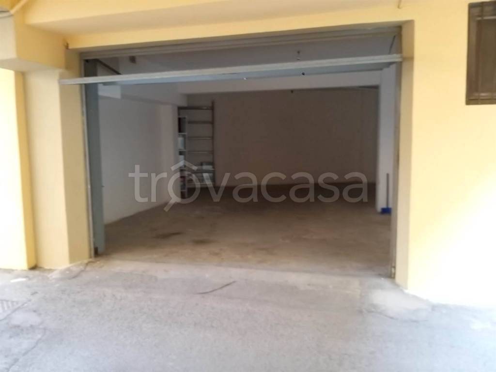 box auto in affitto a Firenze in zona Ognissanti
