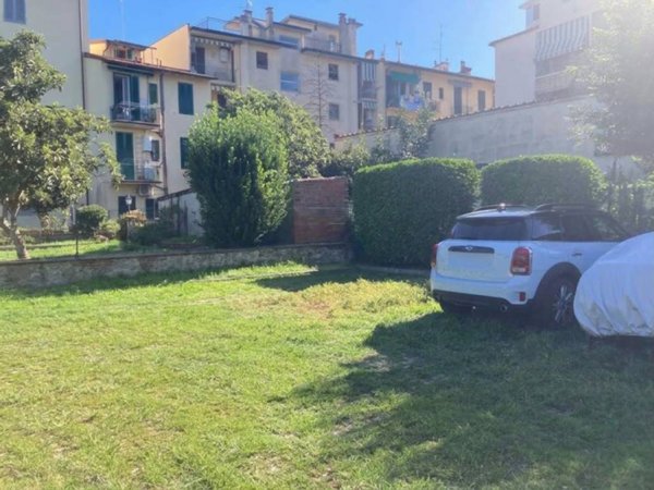 box auto in affitto a Firenze in zona Gavinana
