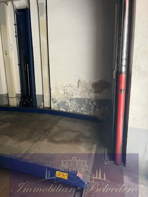 box auto in affitto a Firenze in zona Centro Santa Croce