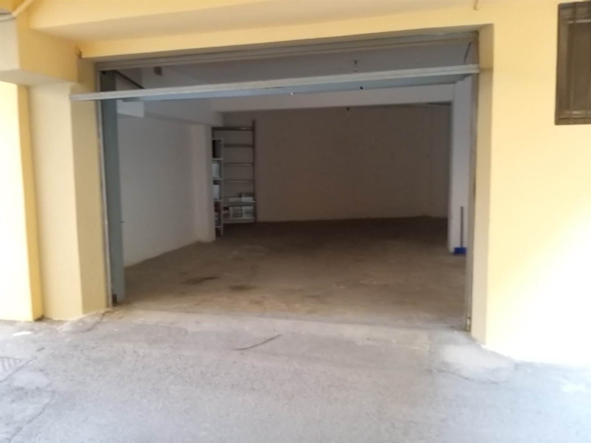 box auto in affitto a Firenze