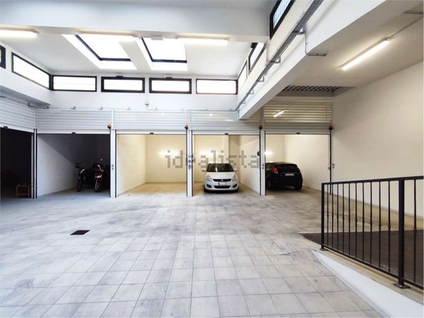 box auto in affitto a Firenze in zona Le Cure
