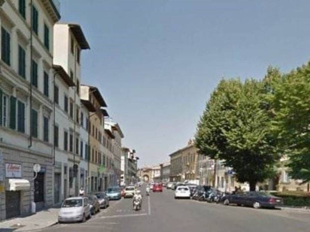 locale commerciale in affitto a Firenze in zona Ognissanti